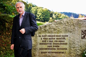 28.  U pomníku pod Luží III (So 27.9.2014)